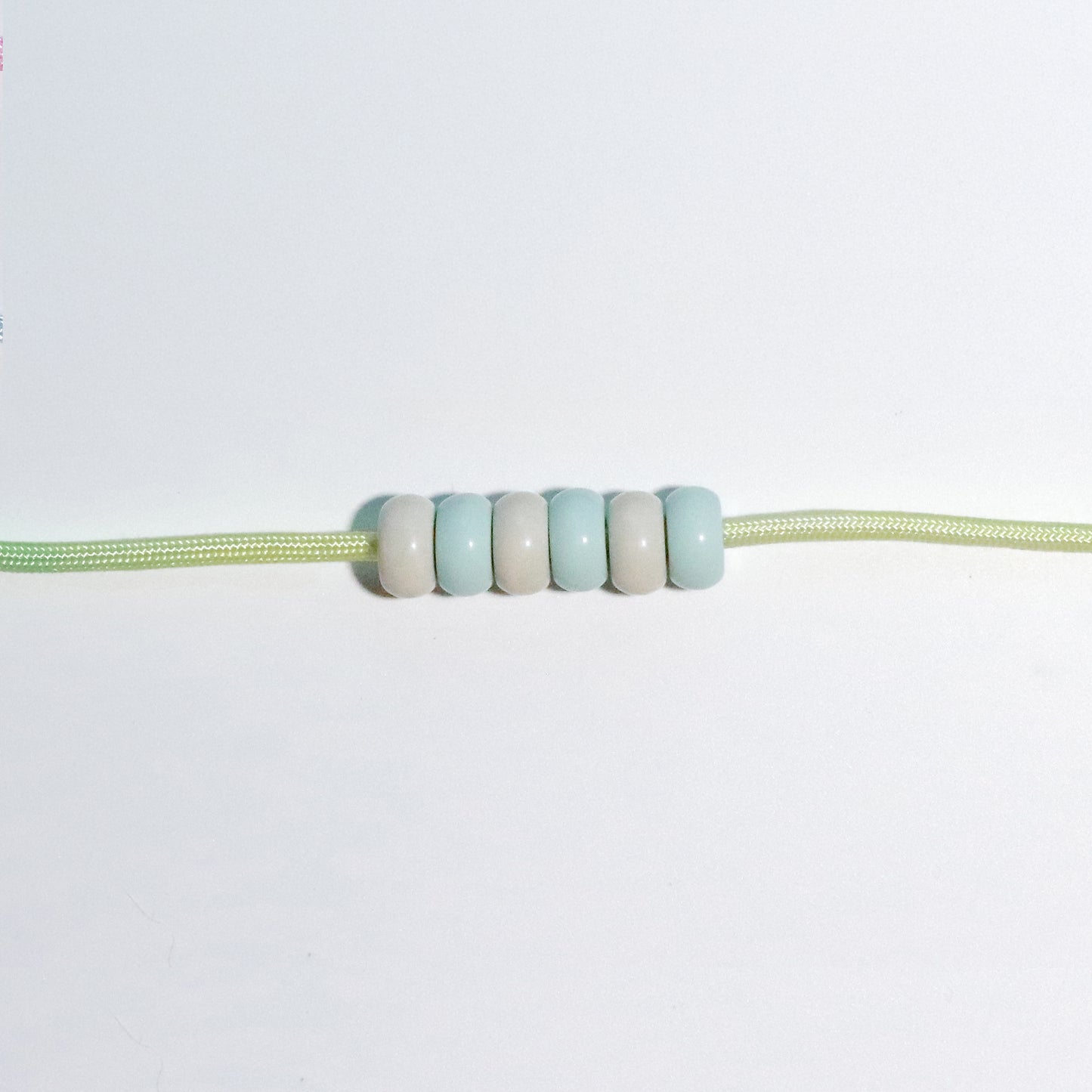 可調節頸帶 Adjustable Necklace Strap